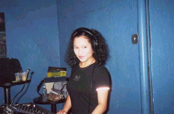 studio_2000
