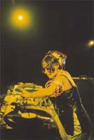 outofthisworld_yellow_600