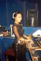 suzy_stereo1