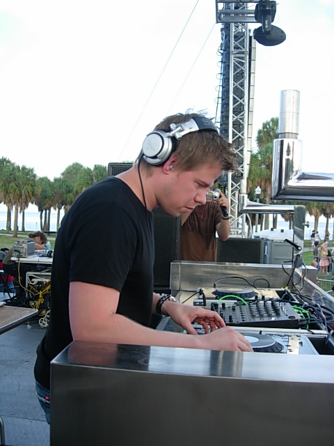 Sunset 06 - Ferry Corsten 