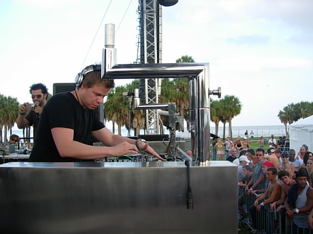 Sunset 06 - Ferry Corsten