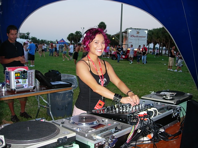 Sunset 06 - Suzy Solar sunset session