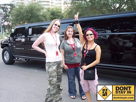 Sunset 06 - Suzy, Colleen, Toni, limo sponsored by Pure Platinum