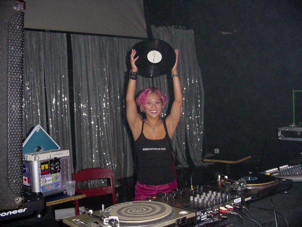 Buffalo chicks with decks april 2004 048