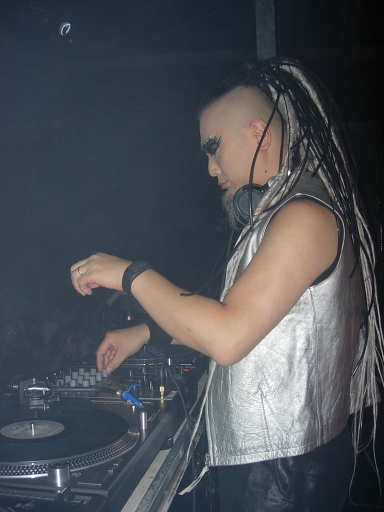 Yoji Biomehanika @ The Space, Calgary 3