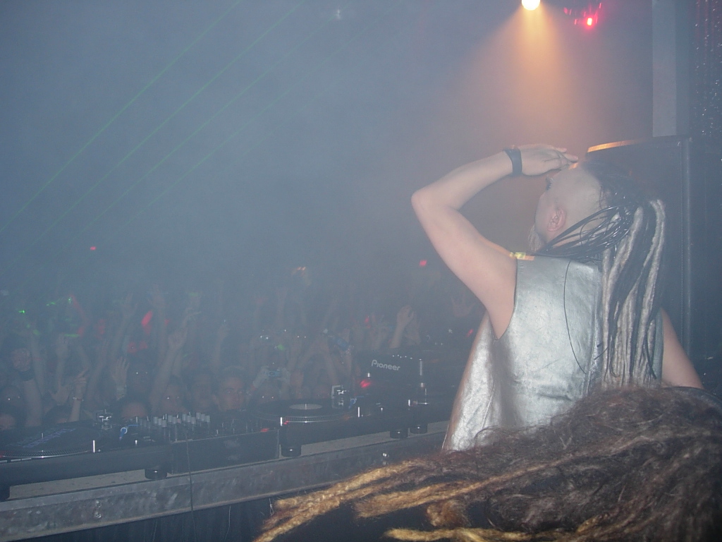 Yoji Biomehanika @ The Space, Calgary