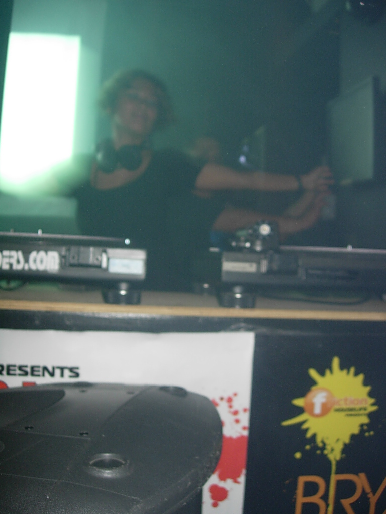 14 Suzy Solar -  Static Ultra Lounge - Calgary, Canada Day 2008