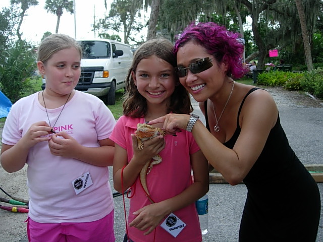 Safety Harbor EarthDance - children with bearded dragon