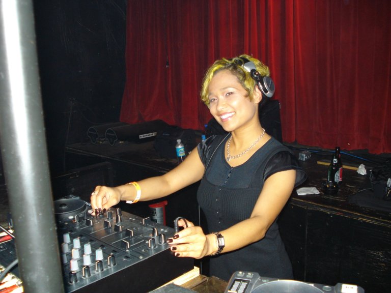 Suzy Solar @ Tabu, Orlando FL, Oct 07