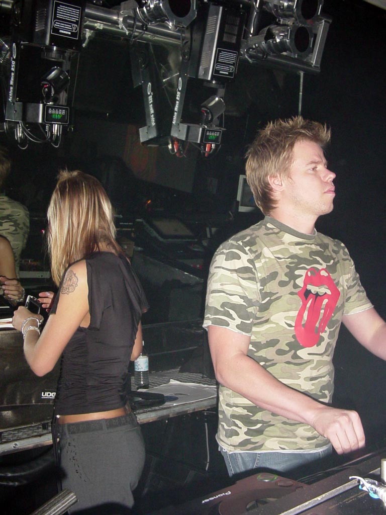 WMC Parties 2004 066