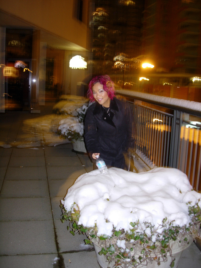 keeping drinks cold on hotel porch