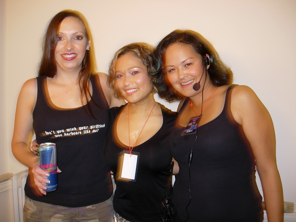 26. Space Girls 2 @ Santa Cruz Civic Auditorium 